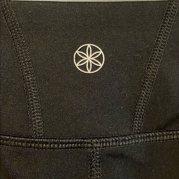 Gaiam Women’s Leggings Medium Pink & Purple Yoga Workout Athleisure - Picture 8 of 13